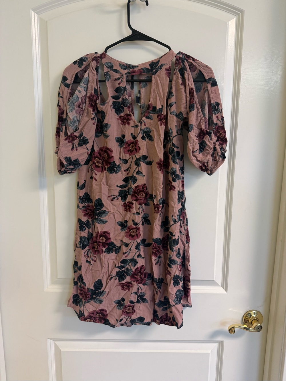 American Eagle ' Dusty Pink Floral Puff-Sleeve Dress